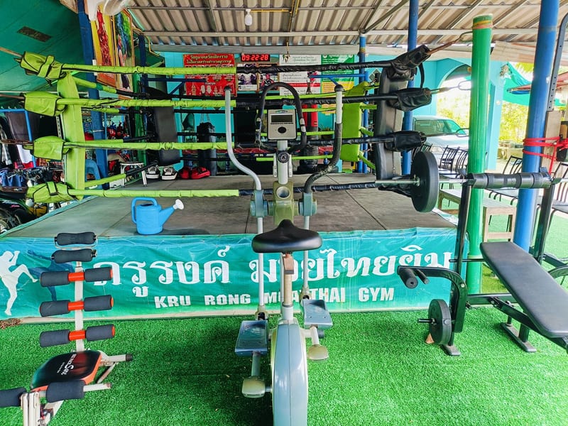 Photograph of ครูรงค์ มวยไทยยิม